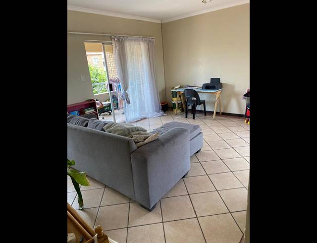 2 BEDROOM PROPERTY TO RENT IN DIE HOEWES